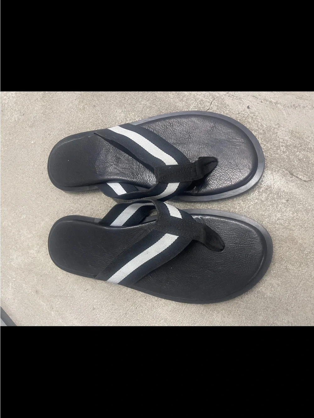 Black Flip Flop Sandals with White Stripes Sz 11
